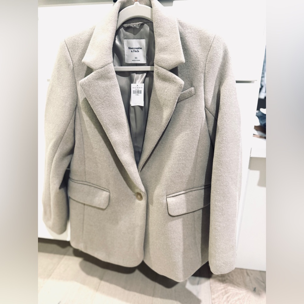 Abercrombie & Fitch Heavy Weight Wool Blend Blazer - Taupe - Picture 8 of 14